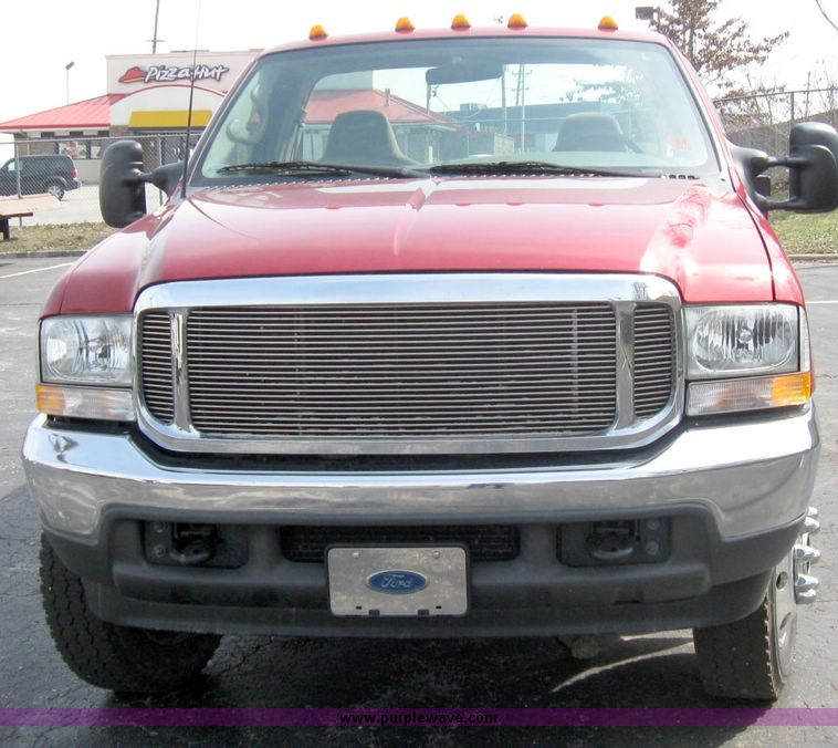 image for item 2011 2002 Ford F450 Super Duty XLT truck