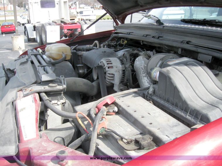 image for item 2011 2002 Ford F450 Super Duty XLT truck