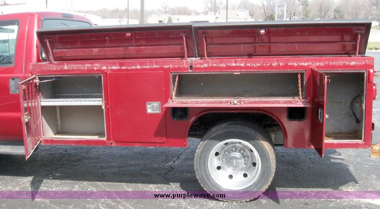 image for item 2011 2002 Ford F450 Super Duty XLT truck