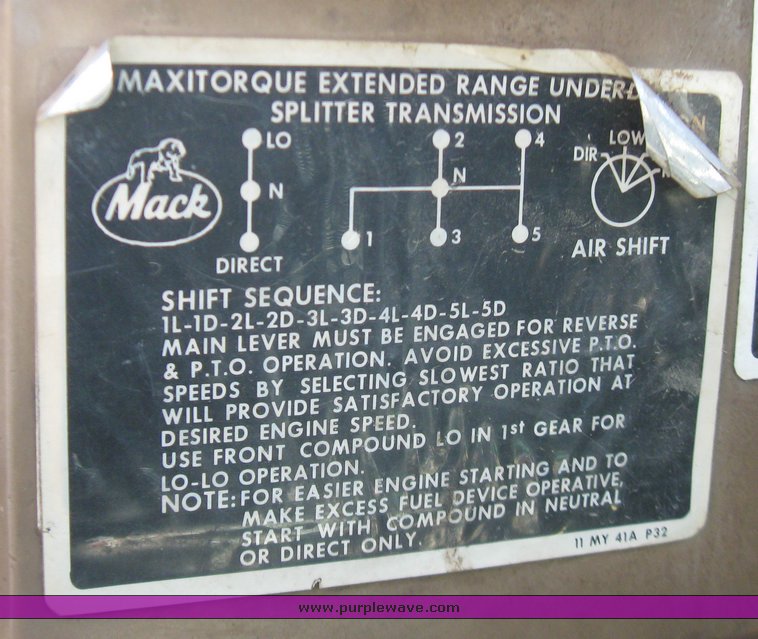 image for item 2106 1977 Mack semi truck