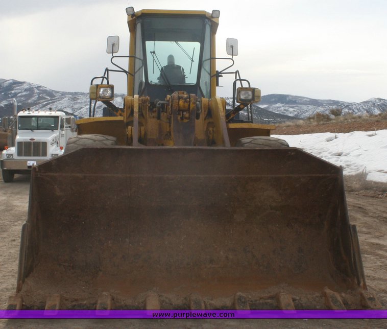 image for item 2109 1994 Komatsu WA500-1L wheel loader