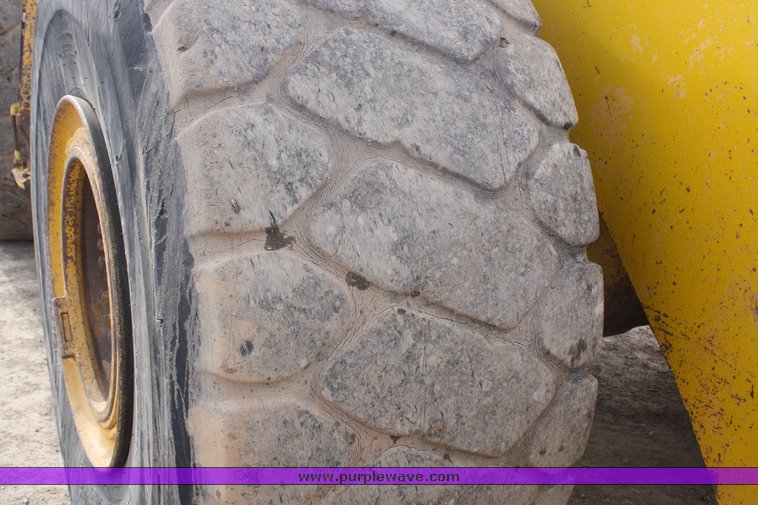 image for item 2109 1994 Komatsu WA500-1L wheel loader