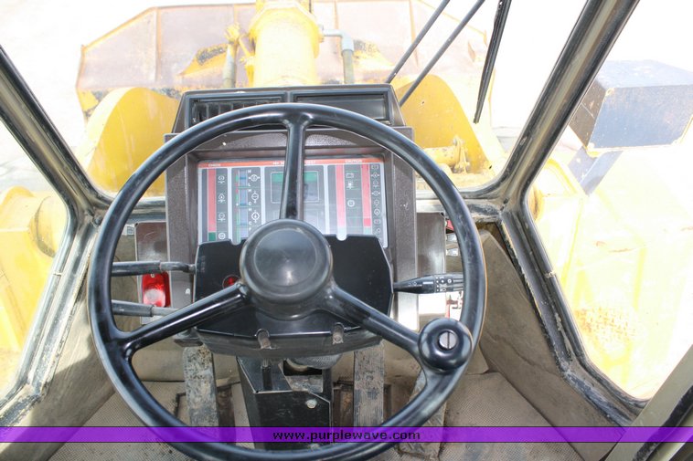 image for item 2109 1994 Komatsu WA500-1L wheel loader