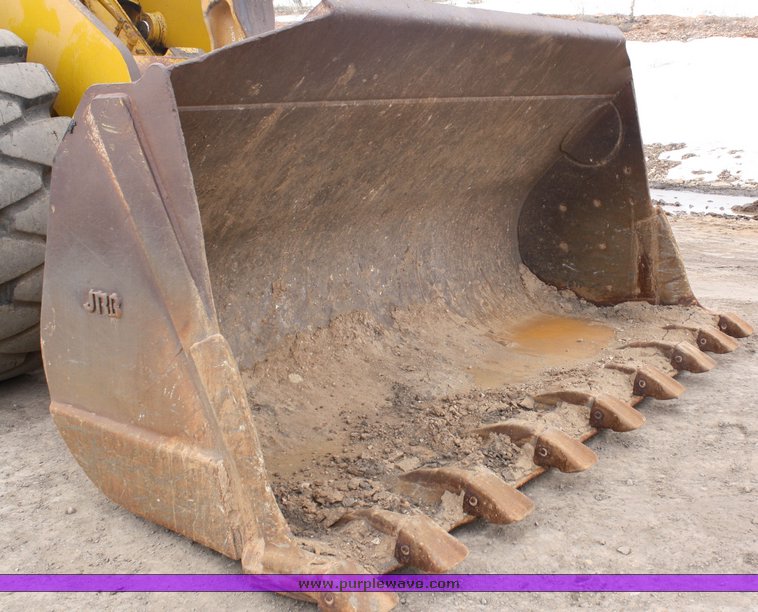 image for item 2110 1996 Komatsu WA-500-1LC wheel loader