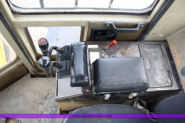 image for item 2110 1996 Komatsu WA-500-1LC wheel loader