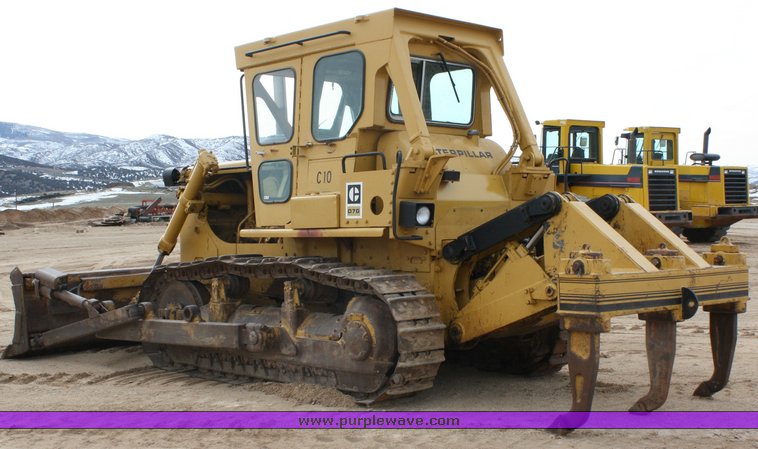 image for item 2111 1981 Caterpillar D7G dozer