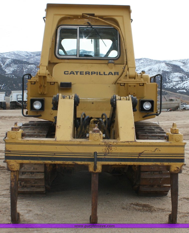 image for item 2111 1981 Caterpillar D7G dozer