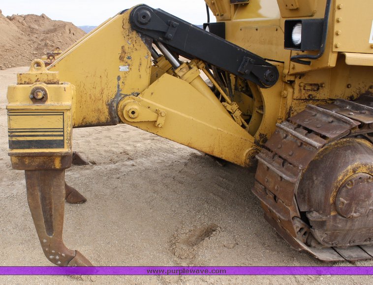 image for item 2111 1981 Caterpillar D7G dozer