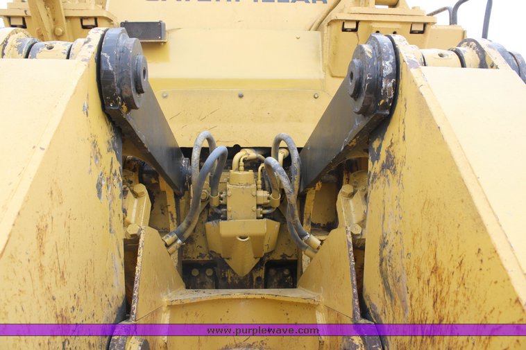 image for item 2111 1981 Caterpillar D7G dozer