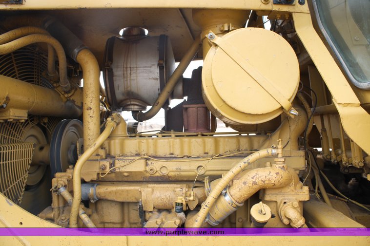 image for item 2111 1981 Caterpillar D7G dozer