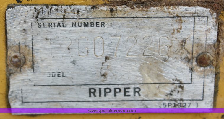 image for item 2111 1981 Caterpillar D7G dozer