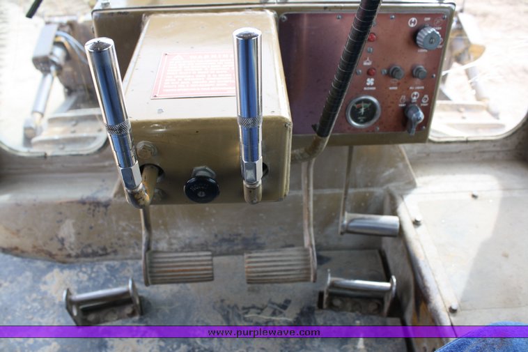 image for item 2112 1980 Caterpillar D7G dozer