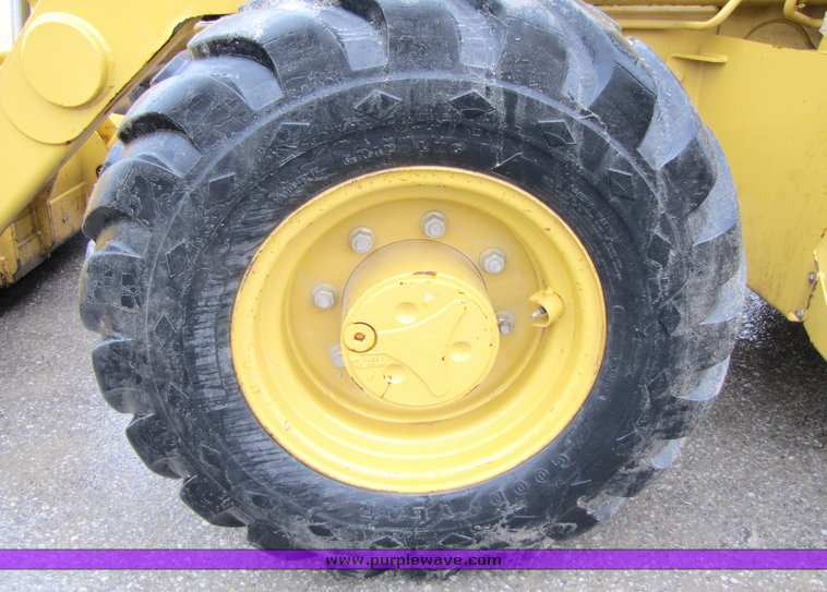 image for item 2150 2003 Caterpillar 420D loader backhoe