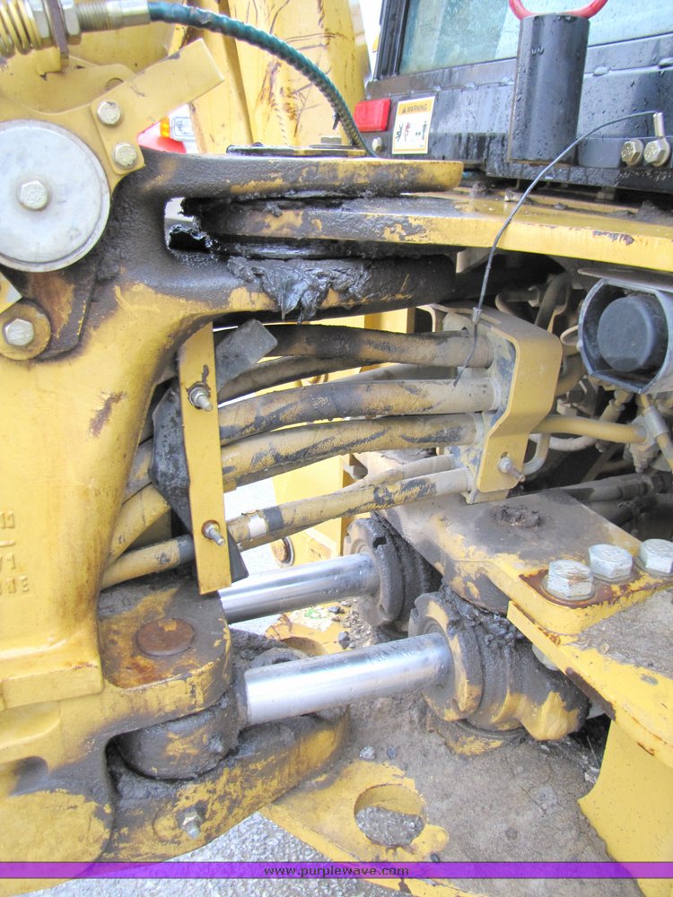 image for item 2150 2003 Caterpillar 420D loader backhoe