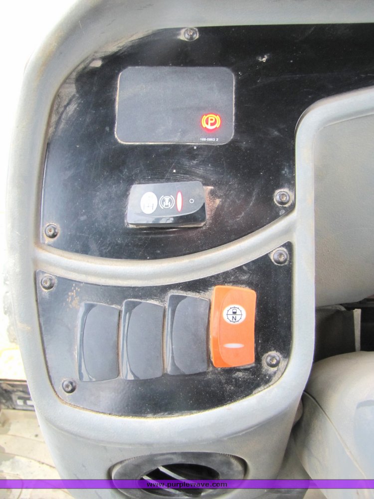 image for item 2150 2003 Caterpillar 420D loader backhoe