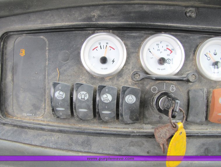 image for item 2150 2003 Caterpillar 420D loader backhoe