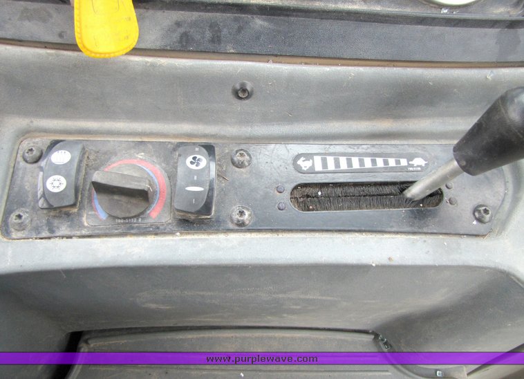 image for item 2150 2003 Caterpillar 420D loader backhoe