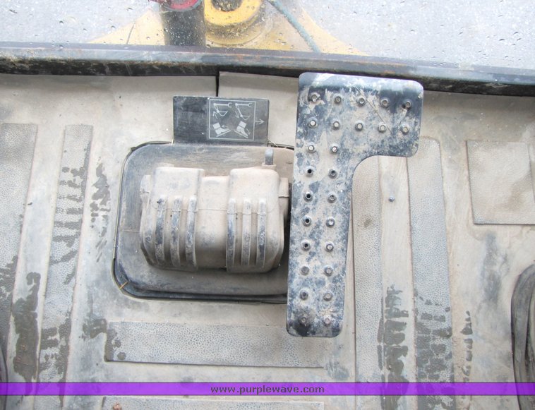 image for item 2150 2003 Caterpillar 420D loader backhoe