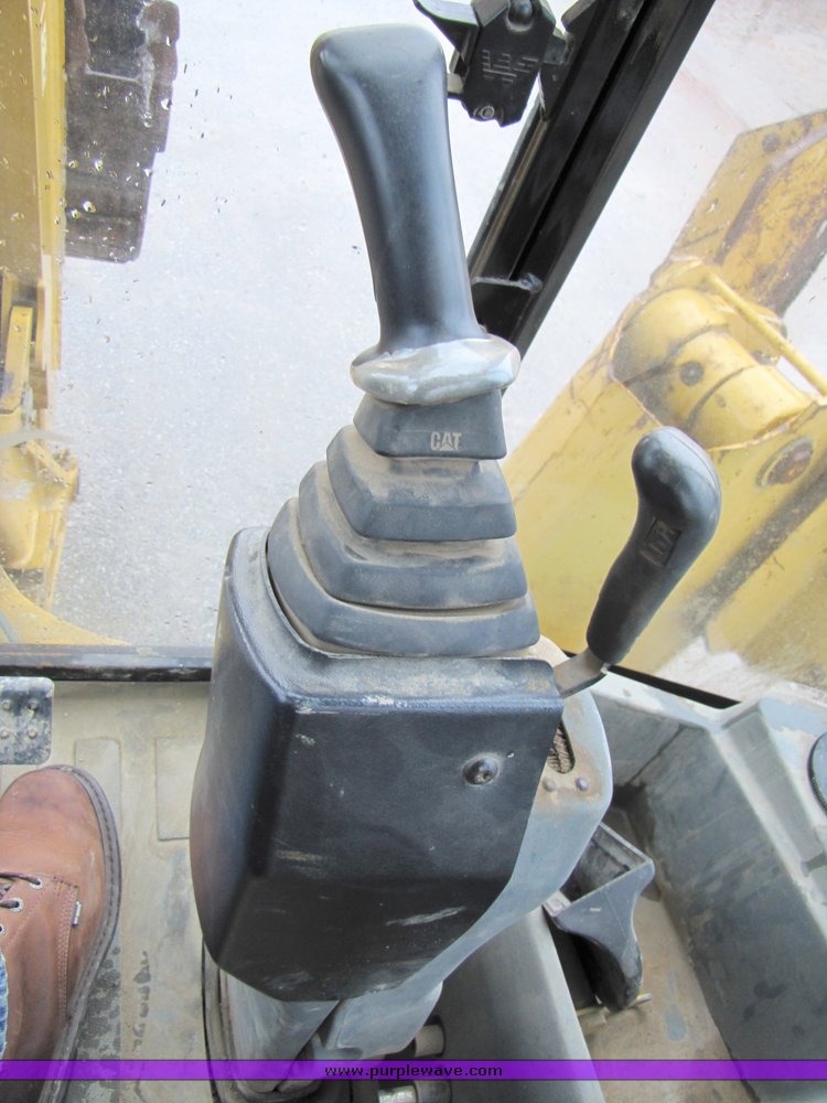 image for item 2150 2003 Caterpillar 420D loader backhoe