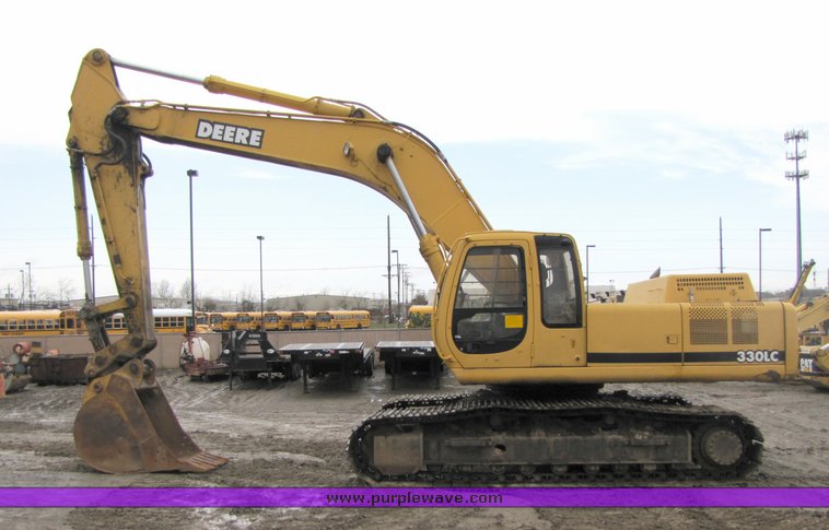 image for item 2152 2000 John Deere 330LC hydraulic excavator