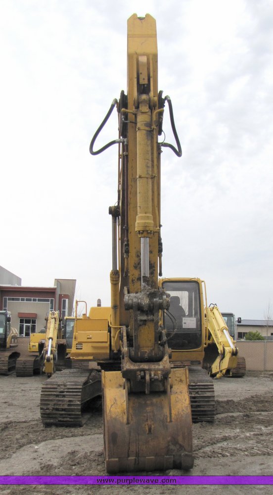 image for item 2152 2000 John Deere 330LC hydraulic excavator