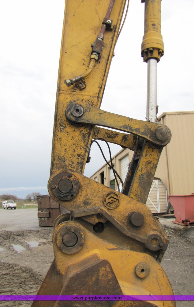 image for item 2152 2000 John Deere 330LC hydraulic excavator