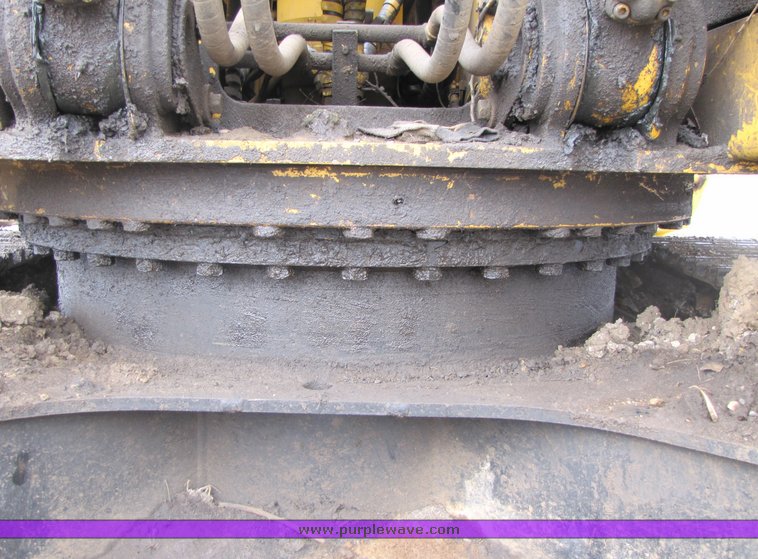 image for item 2152 2000 John Deere 330LC hydraulic excavator