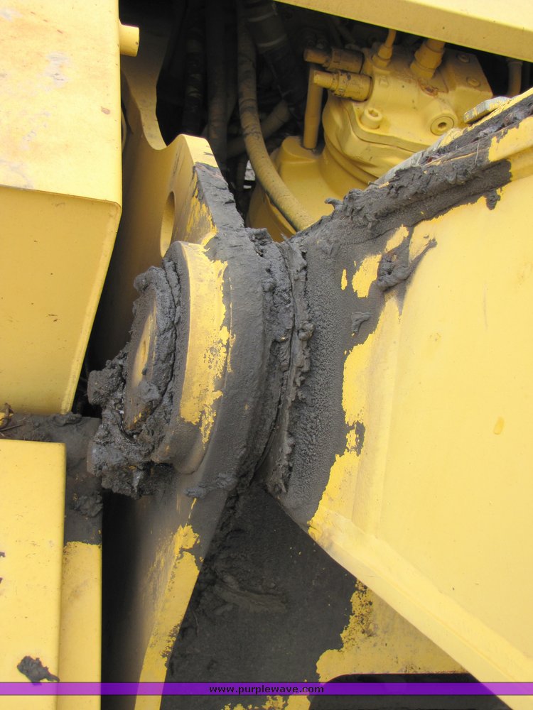 image for item 2152 2000 John Deere 330LC hydraulic excavator