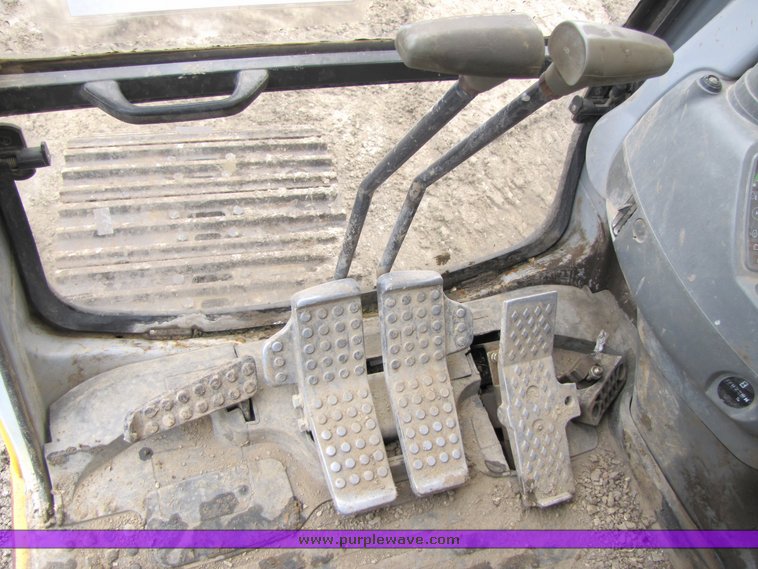 image for item 2152 2000 John Deere 330LC hydraulic excavator