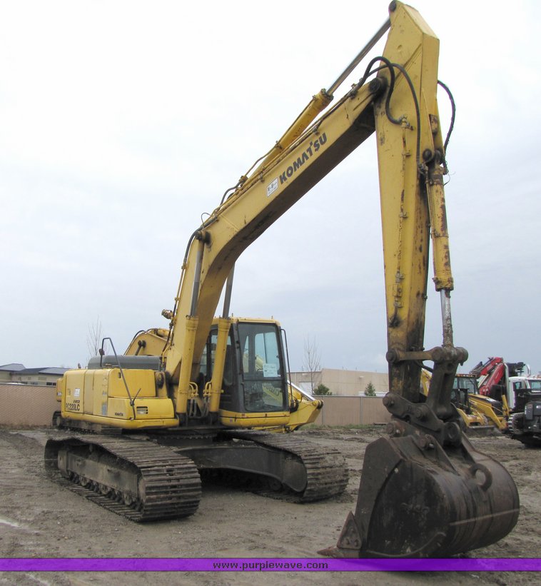 image for item 2153 1997 Komatsu PC-220LC-6 hydraulic excavator