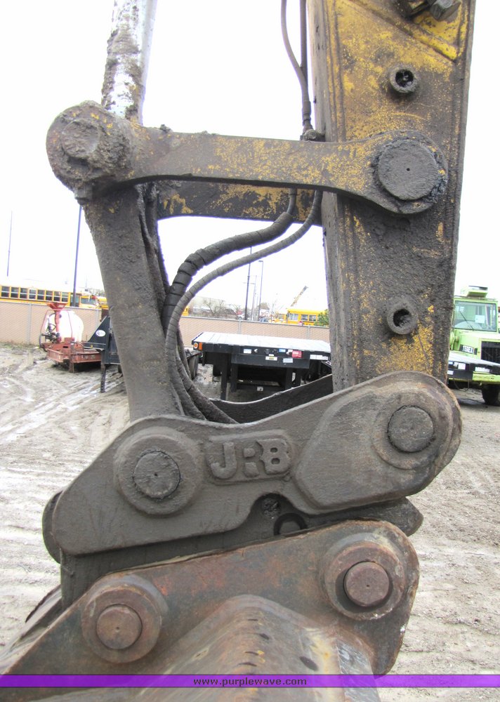 image for item 2153 1997 Komatsu PC-220LC-6 hydraulic excavator