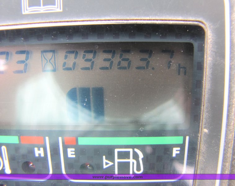 image for item 2153 1997 Komatsu PC-220LC-6 hydraulic excavator