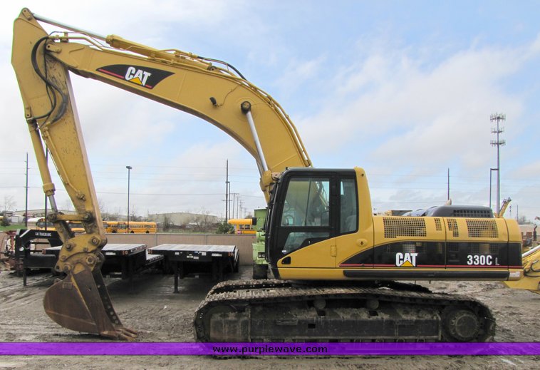 image for item 2154 2002 Caterpillar 330C hydraulic excavator