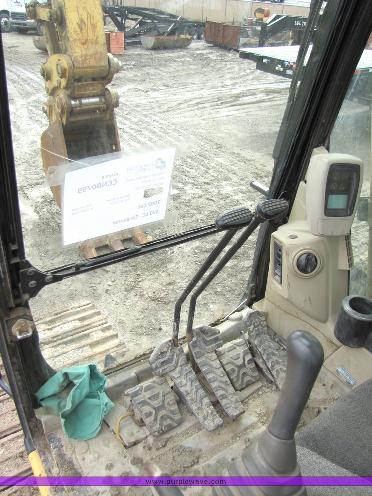 image for item 2154 2002 Caterpillar 330C hydraulic excavator