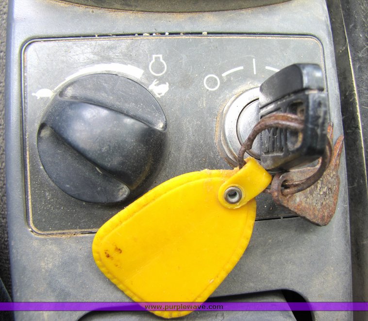 image for item 2154 2002 Caterpillar 330C hydraulic excavator