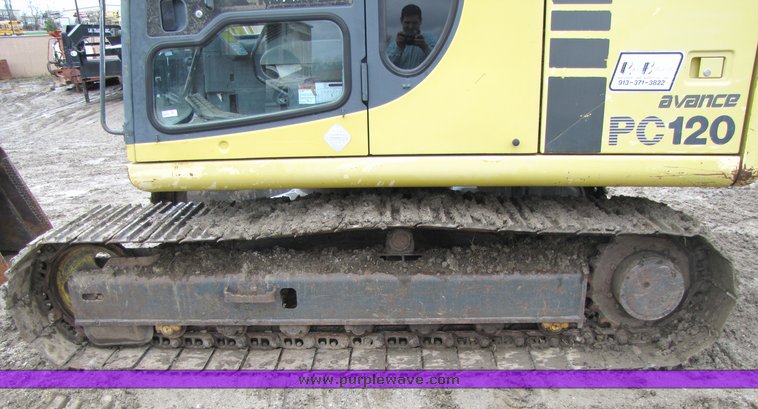 image for item 2155 1995 Komatsu PC120-6 hydraulic excavator