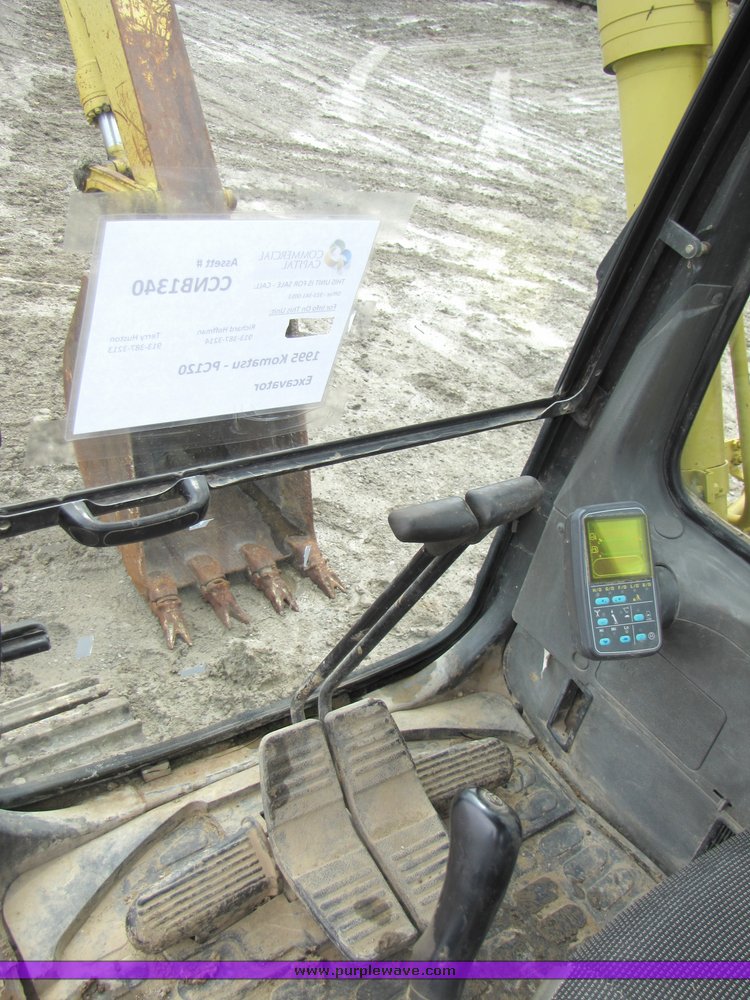 image for item 2155 1995 Komatsu PC120-6 hydraulic excavator