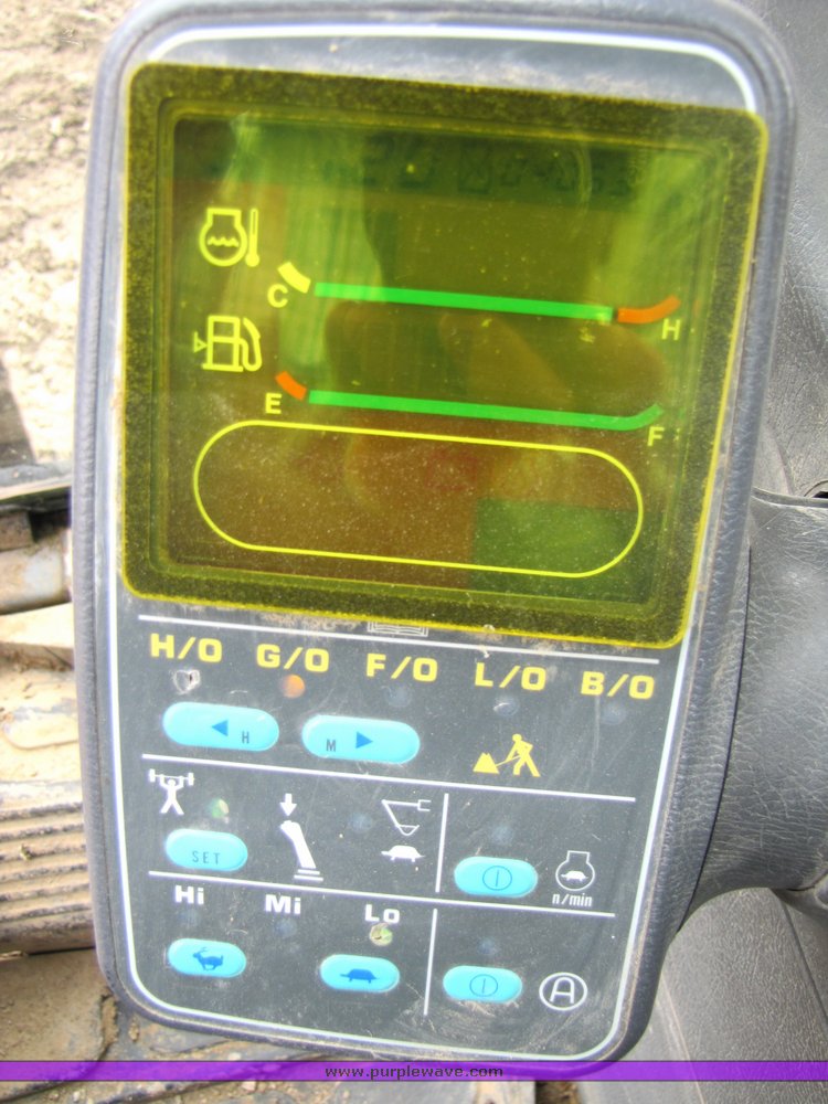 image for item 2155 1995 Komatsu PC120-6 hydraulic excavator