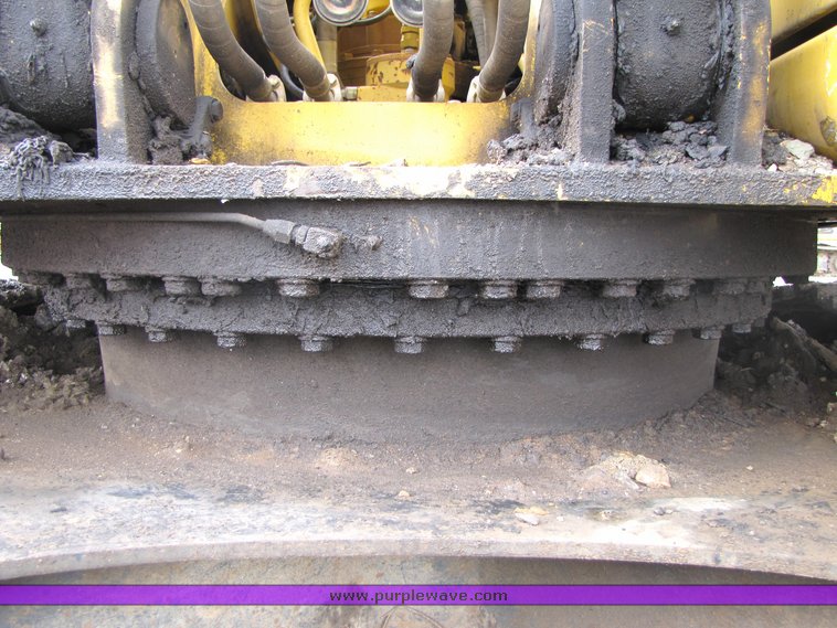 image for item 2157 1998 Komatsu PC220LC-6 hydraulic excavator