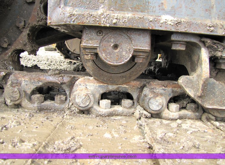 image for item 2157 1998 Komatsu PC220LC-6 hydraulic excavator