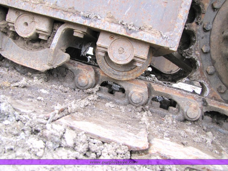 image for item 2157 1998 Komatsu PC220LC-6 hydraulic excavator