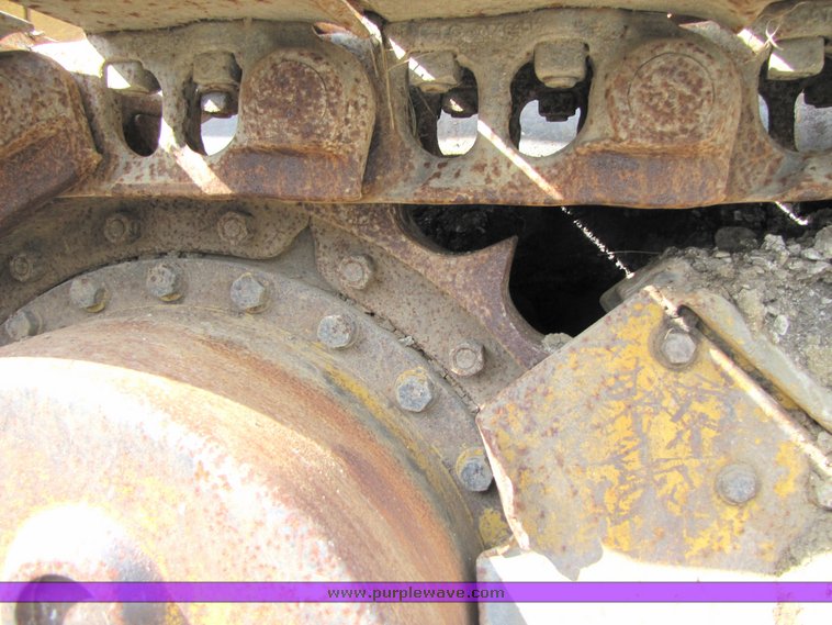 image for item 2160 1997 Caterpillar 963B track loader