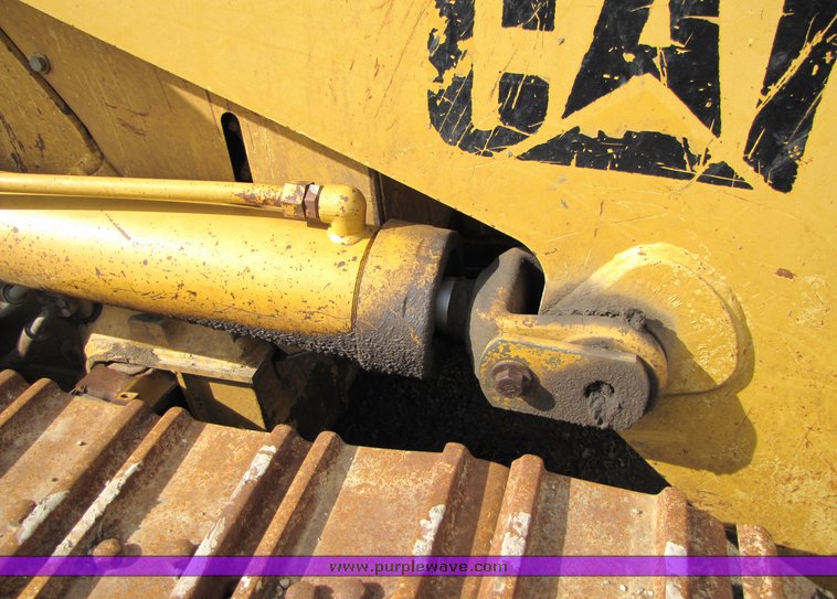 image for item 2160 1997 Caterpillar 963B track loader
