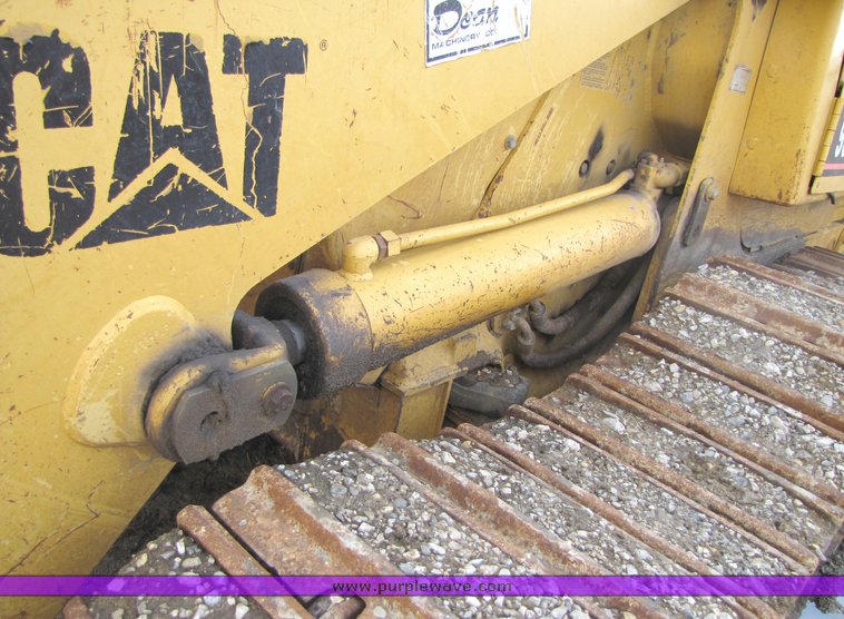image for item 2160 1997 Caterpillar 963B track loader