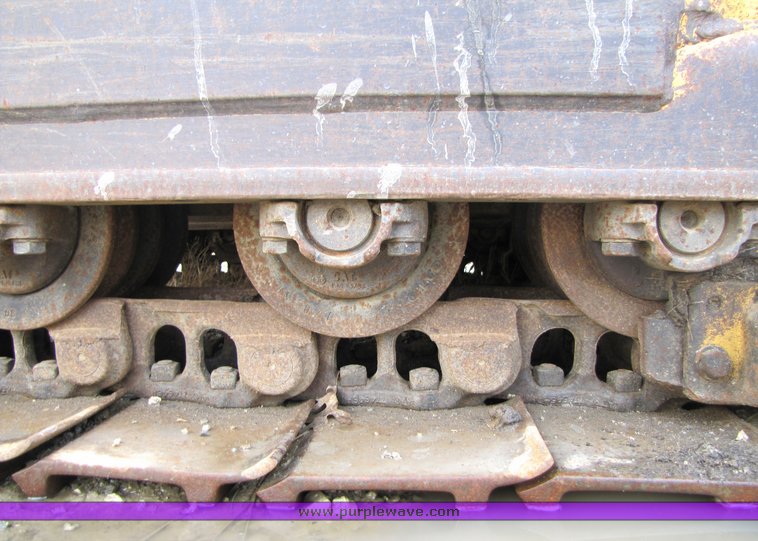 image for item 2160 1997 Caterpillar 963B track loader