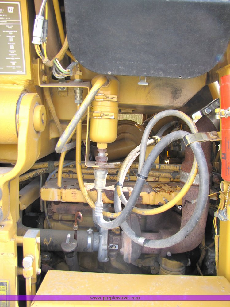 image for item 2160 1997 Caterpillar 963B track loader