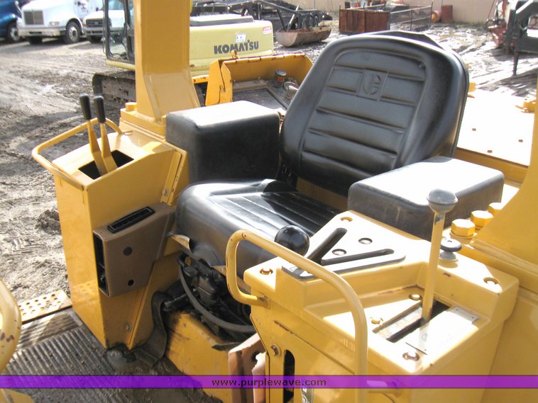 image for item 2161 1994 Caterpillar 963 track loader