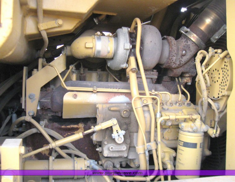 image for item 2161 1994 Caterpillar 963 track loader