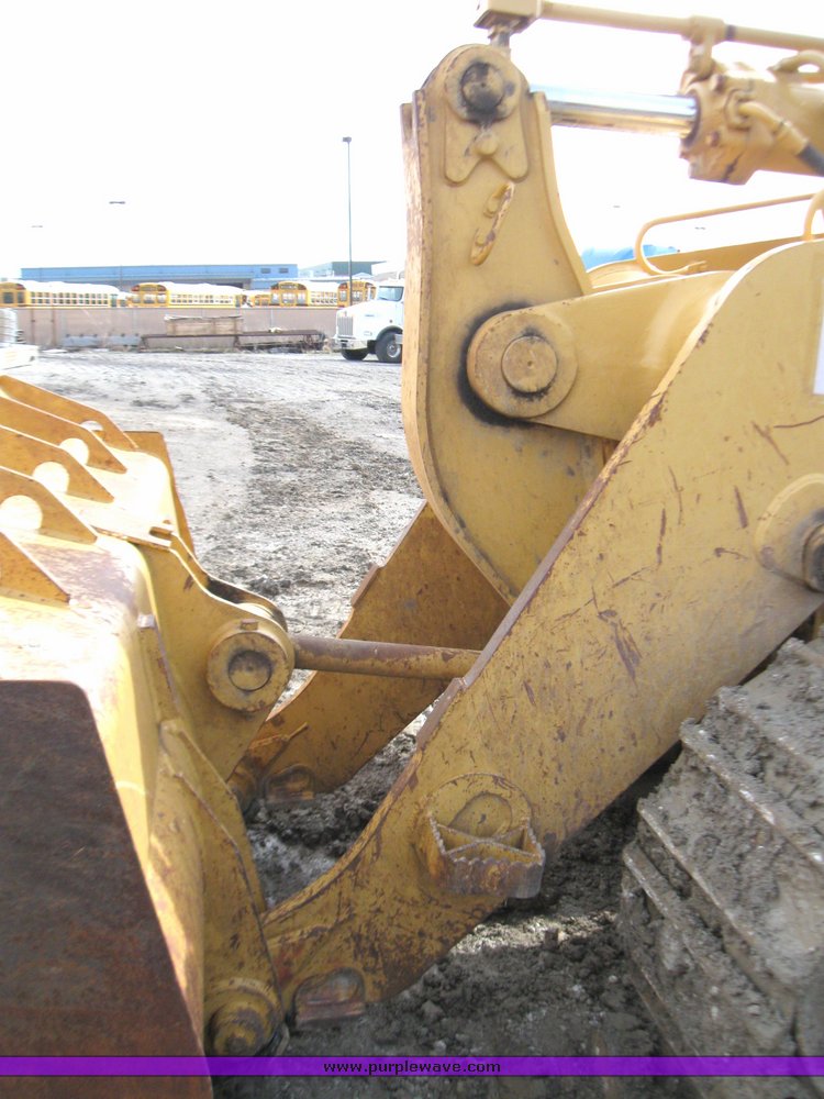 image for item 2161 1994 Caterpillar 963 track loader