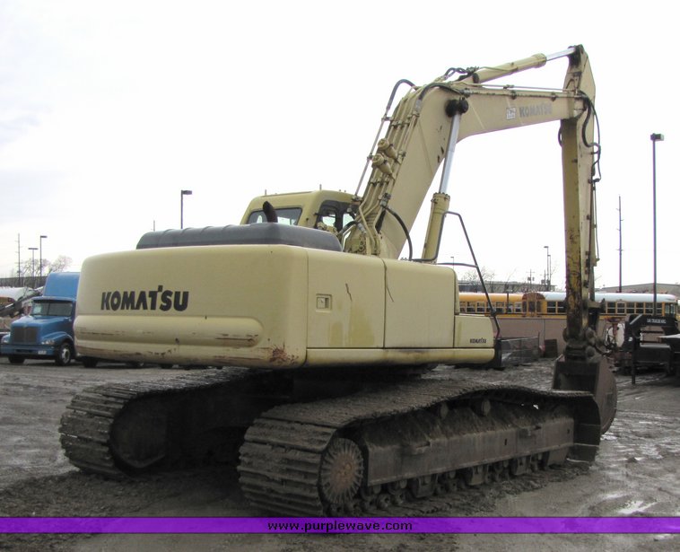 image for item 2163 1994 Komatsu PC250LC-6 hydraulic excavator